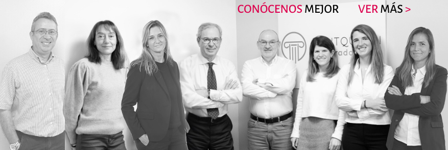 Equip de profesionals 2019 del despatx de procuradors de Barcelona Procuradors Fontquerni